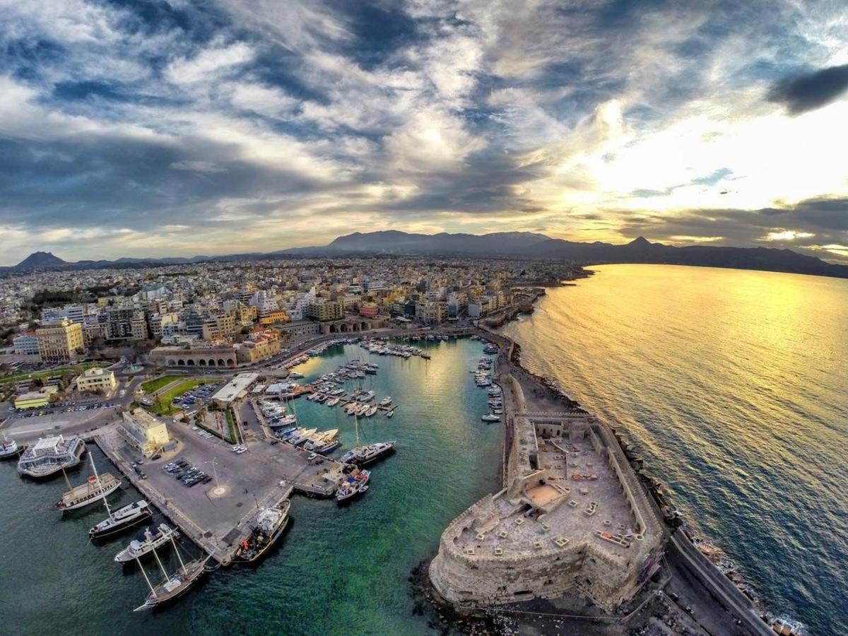 Korai Suites By Good Life Heraklion  ภายนอก รูปภาพ